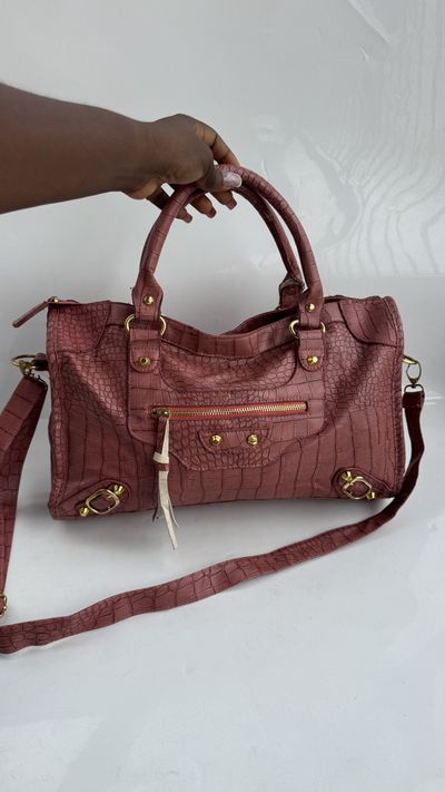 Croc-Embossed City Bag 